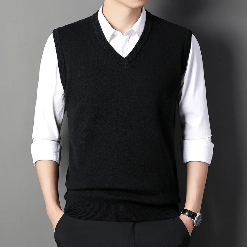 Mens Solid Color Sweater Vest Casual Fashion Warm Top for All Seasons Comfortable Breathable Layering Essential 250409
