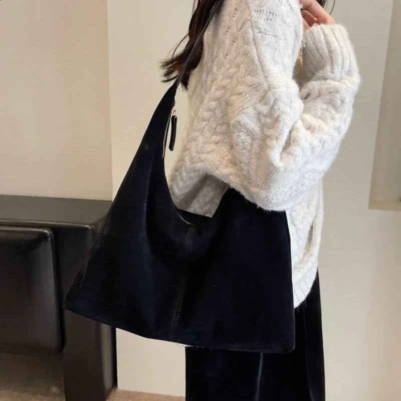 Vintage Suede Tote Bag For Women Autumn Winter Large Capacity Commute Shoulder Crossbody Bags Fashion Trend Underarm Bags 251106