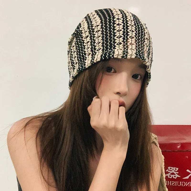 Hollow Knitted Beanies Hats For WomenMen Summer Crochet Striped Skullies Cap Outdoor Famela Cover Head Cold Caps Ear Hat BonnetXJ251110