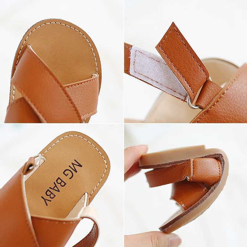 Preschool boys and girls sandals 2023 summer childrens beach shoes childrens fashion sandals cross tie anti slip soft simple new hot Z250410