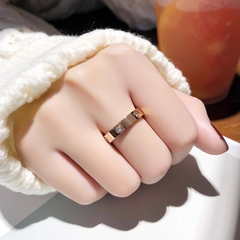 Korean Version Hot Selling Single Nail All Diamond Titanium Steel Designer Ring Niche Design Light Luxury Rhinestone Couple Fashion Ring Jewelry