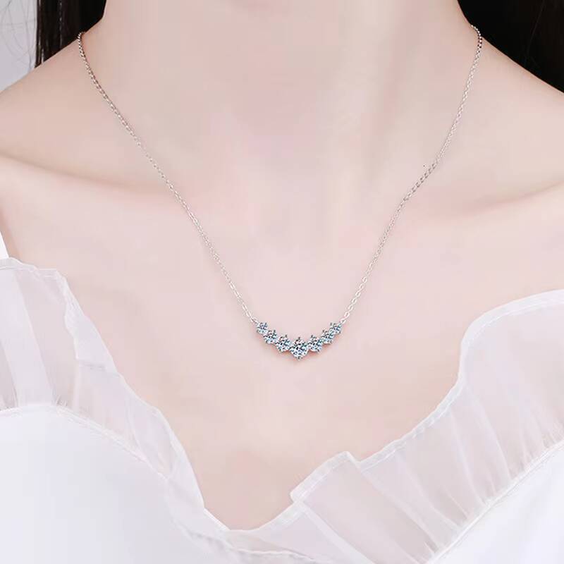 High Quality Womens 925 Sterling Silver VVS D Color Moissanite Pendant Necklace High Quality Moissanite Jewelry