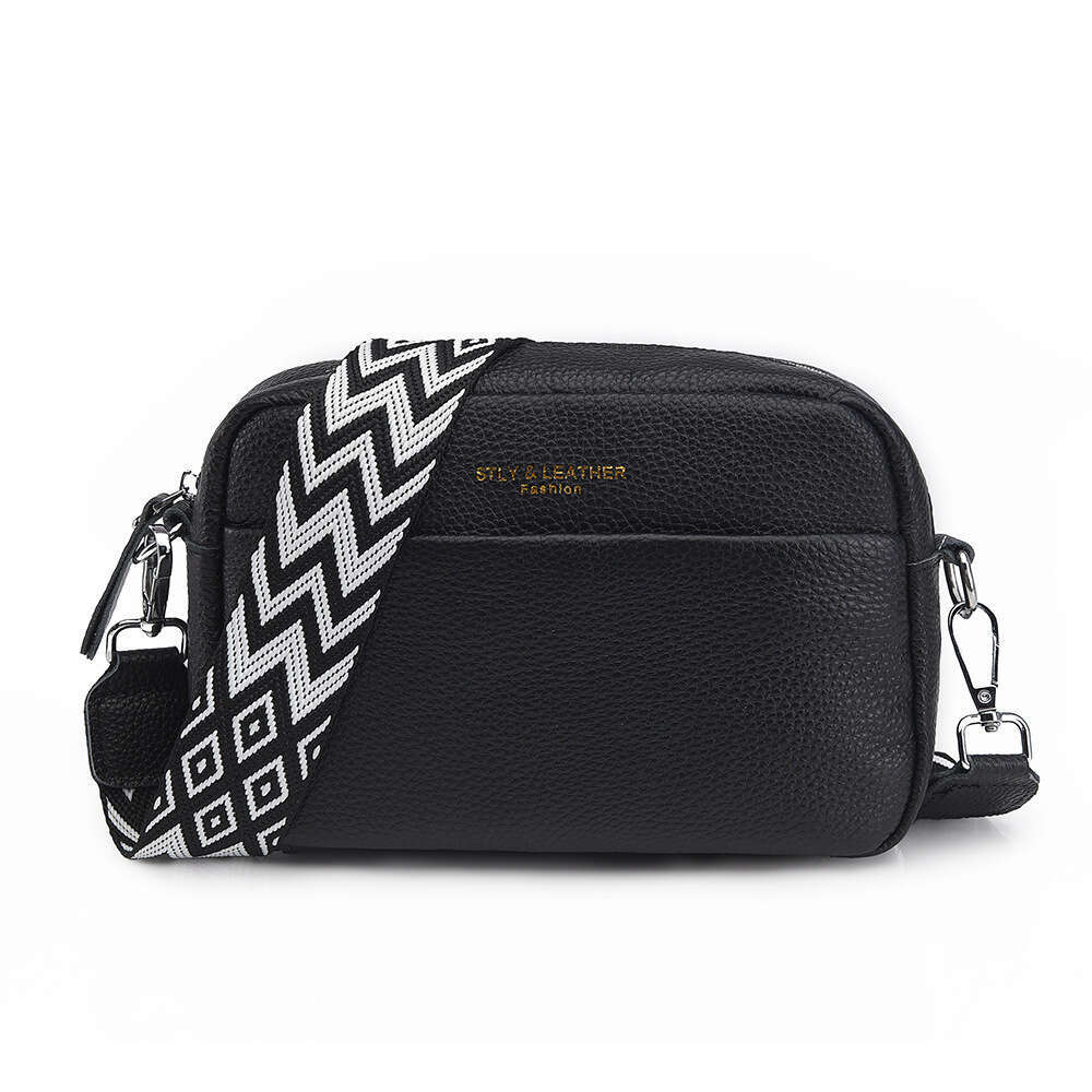 Single shoulder crossbody women's wholesale fashionable commuting simple top layer cowhide small square bag 2025 new style temperament chic elega