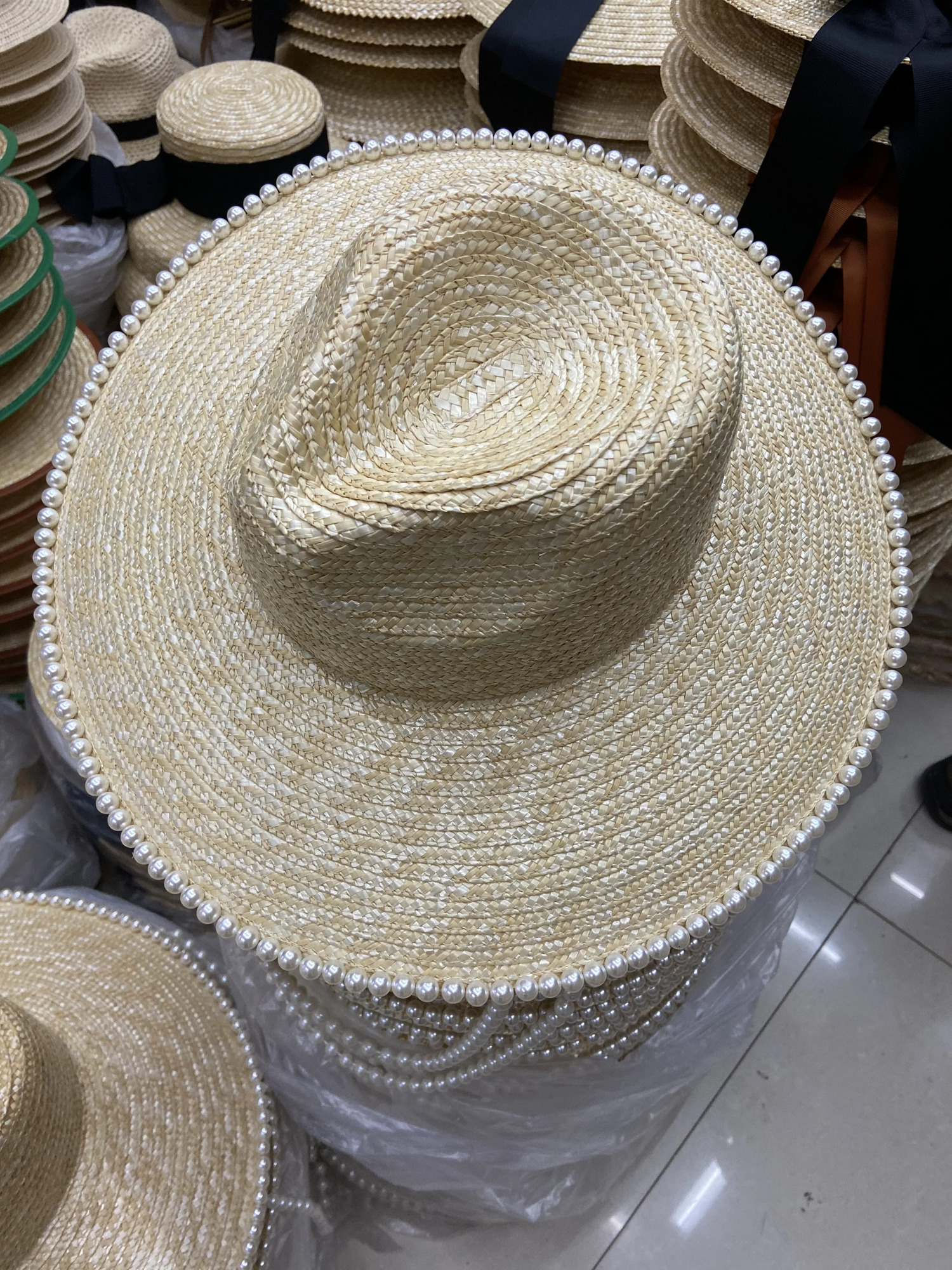 Large brim Jazz top Raffite straw hat Womens English retro versatile beach sunscreen hat Hepburn style French lady hat 250409