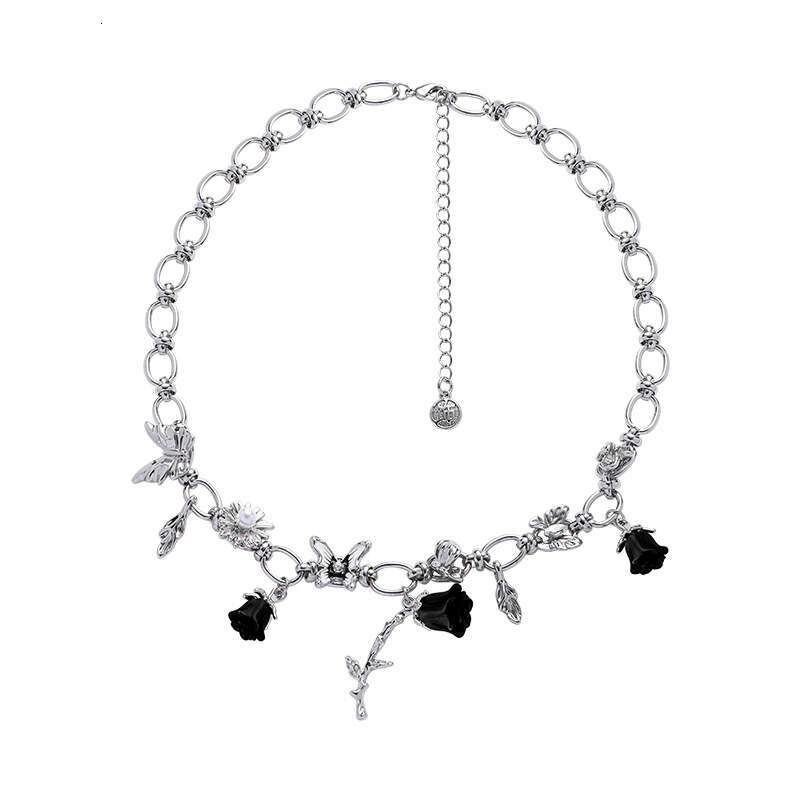 Dark Night Rose Butterfly Fashion Exaggerated High-End Light Luxury Unique Niche Design Sweet Cool Collarbone Chain Necklace