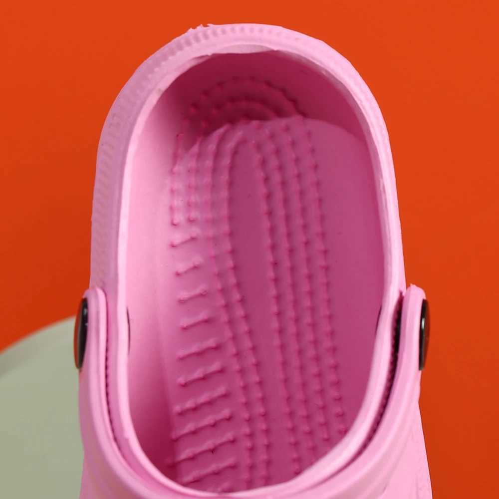 New Childrens Waterproof Slide Summer Outdoor Womens Slide Soft Bottom Garden Shoes Indoor Classic Care Chlorine Sandals Z250410