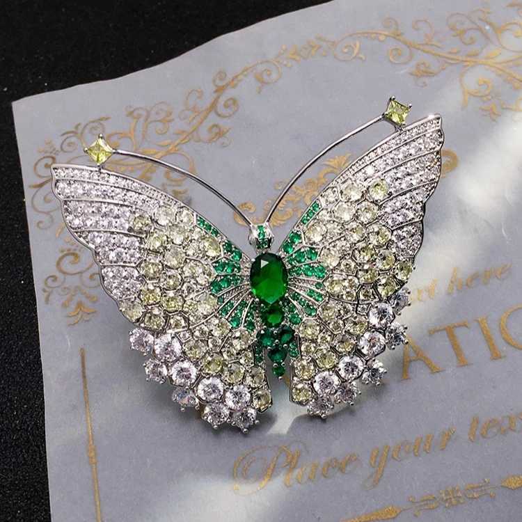 Baroque Luxury Beautiful Butterfly Insect Design Men Women Brooch PinJewelry Accessories WeddingHolidayPartyCoupleSurpriseGiftW251110