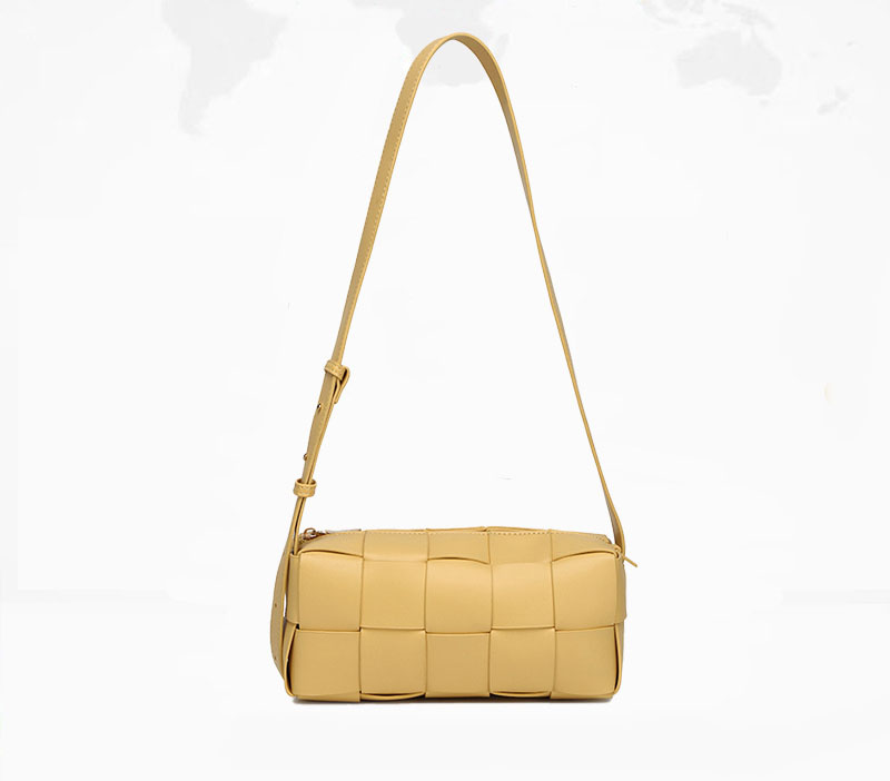 2025 Spring and Summer Niche Woven Pillow Bag Large Capacity Baguette Bag Versatile Crossbody Women's Bag Trendy Crossbody Bag