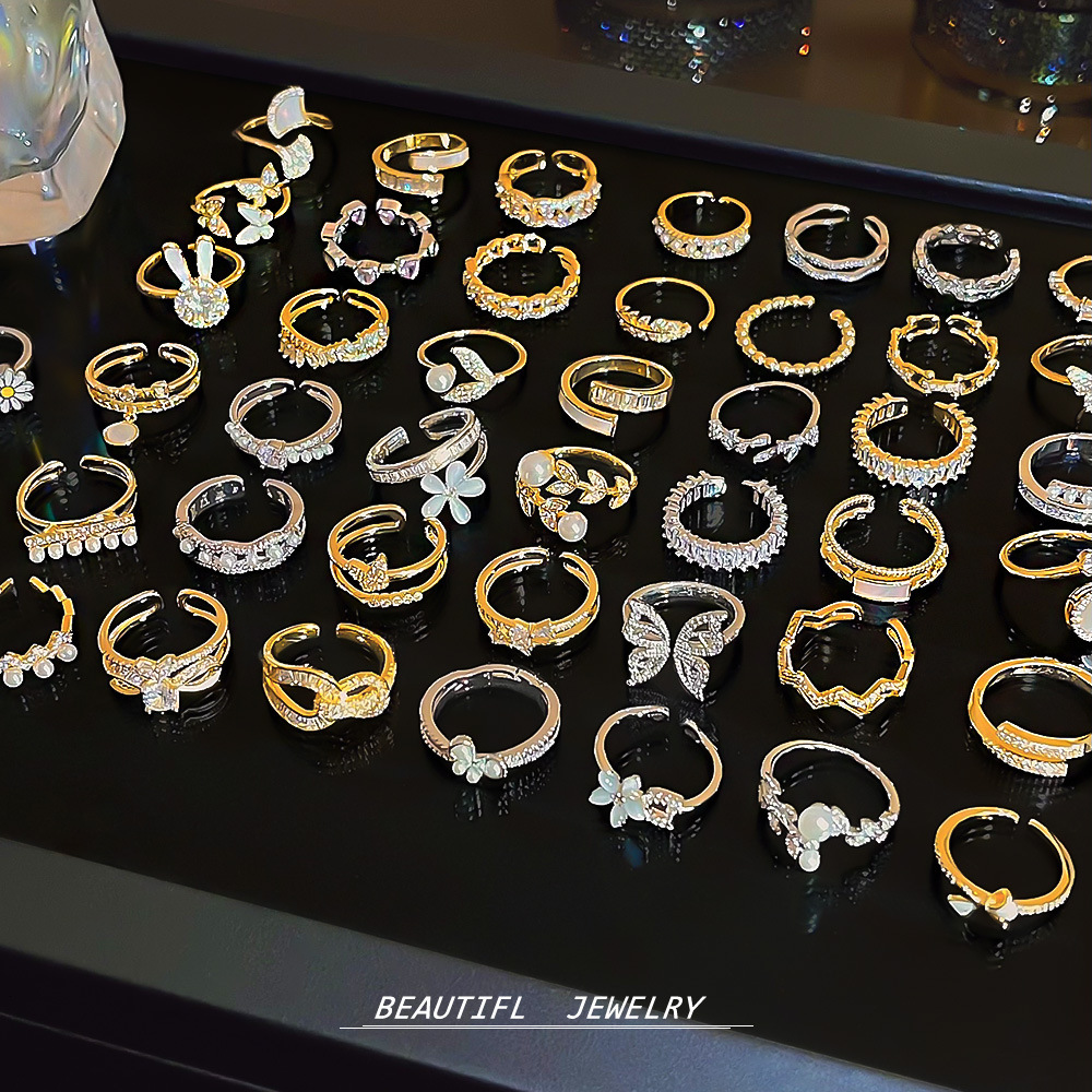 Elegant Hot-selling Copper Inlaid Zircon Fashion Ring Ring Light Luxury High-end Niche Design Adjustable Designer Ring Open Couple Rings For Women