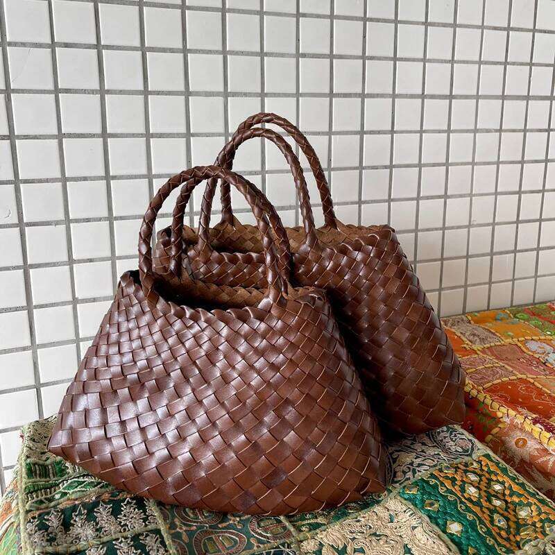 Genuine Leather French Hand-Woven New Niche Design Top Layer Cowhide Vintage Vegetable Basket Bag Fashion Lady Handbag St251110