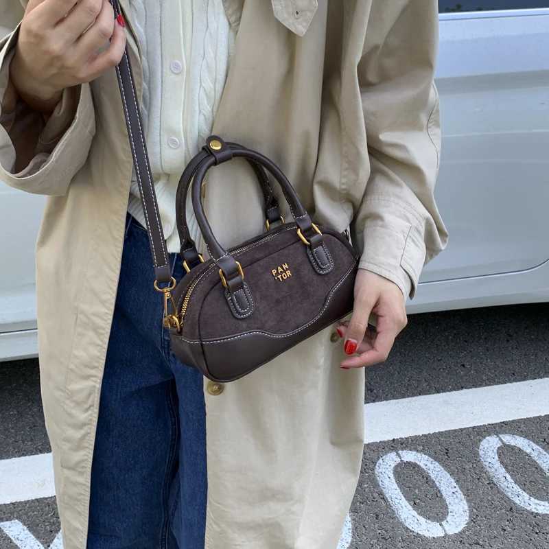 PDL7934 Korean Style Niche Portable Bowling Bag 2025 Autumn and Winter New Trendy Fashion Pillow Bag Versatile Crossbody Bag K251110