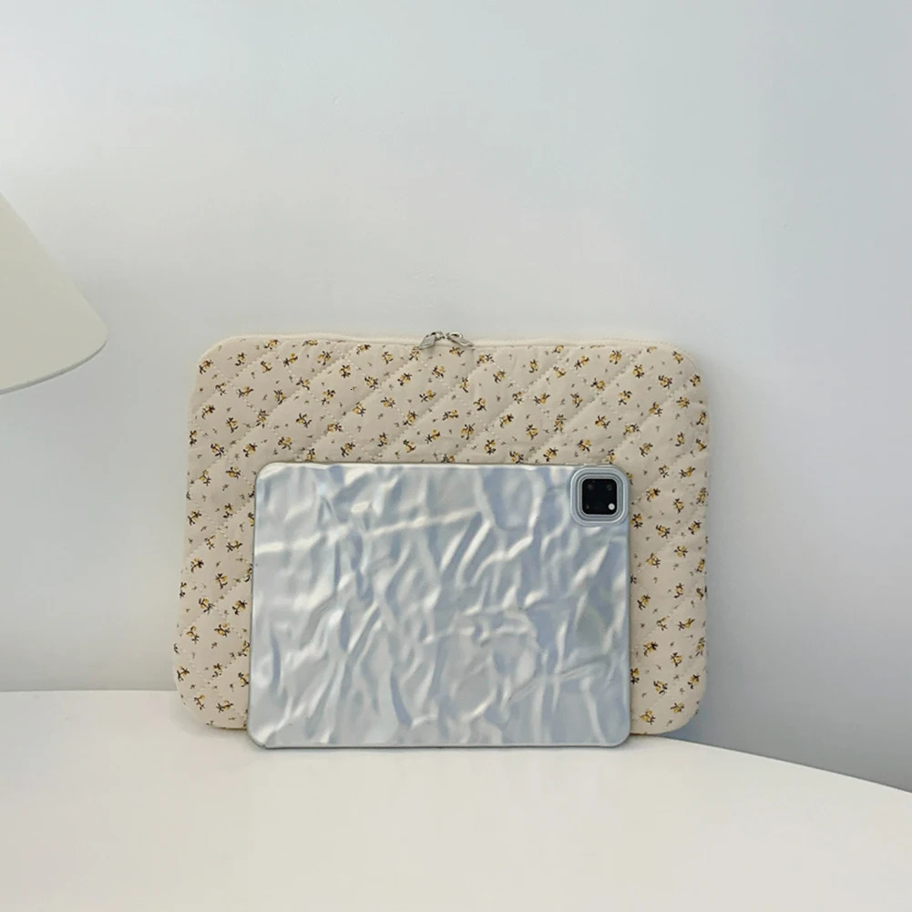 Floral Laptop Sleeve Quilted Laptop Carrying Case Protective Notebook Case for 11-15 Inch Laptop Tablet250403