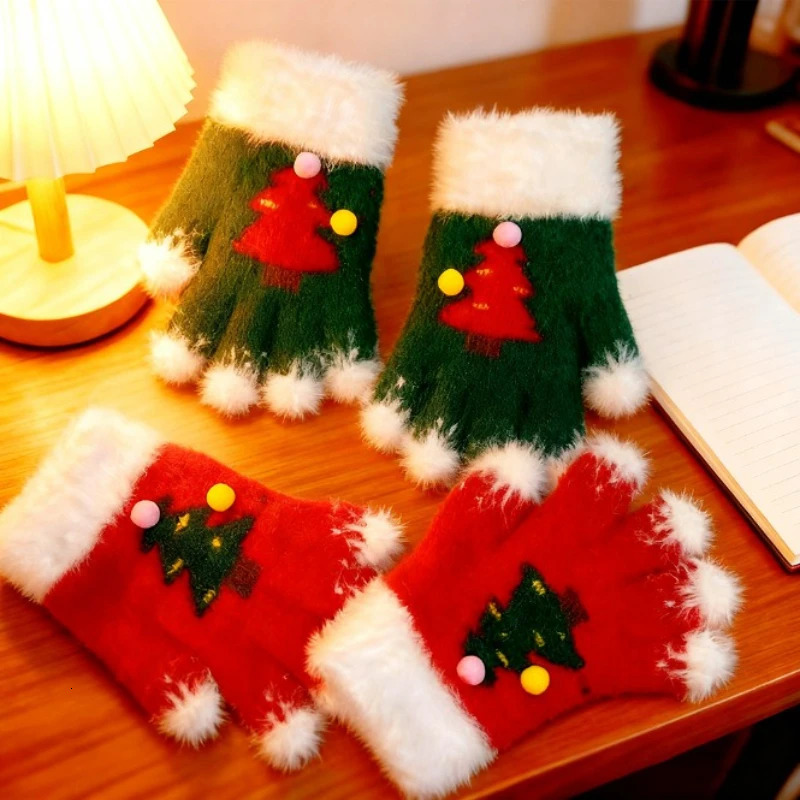 Winter Children Christmas Warm Knitted Mittens Cute Red Cold Proof for Girls Baby Adult Gift 251106