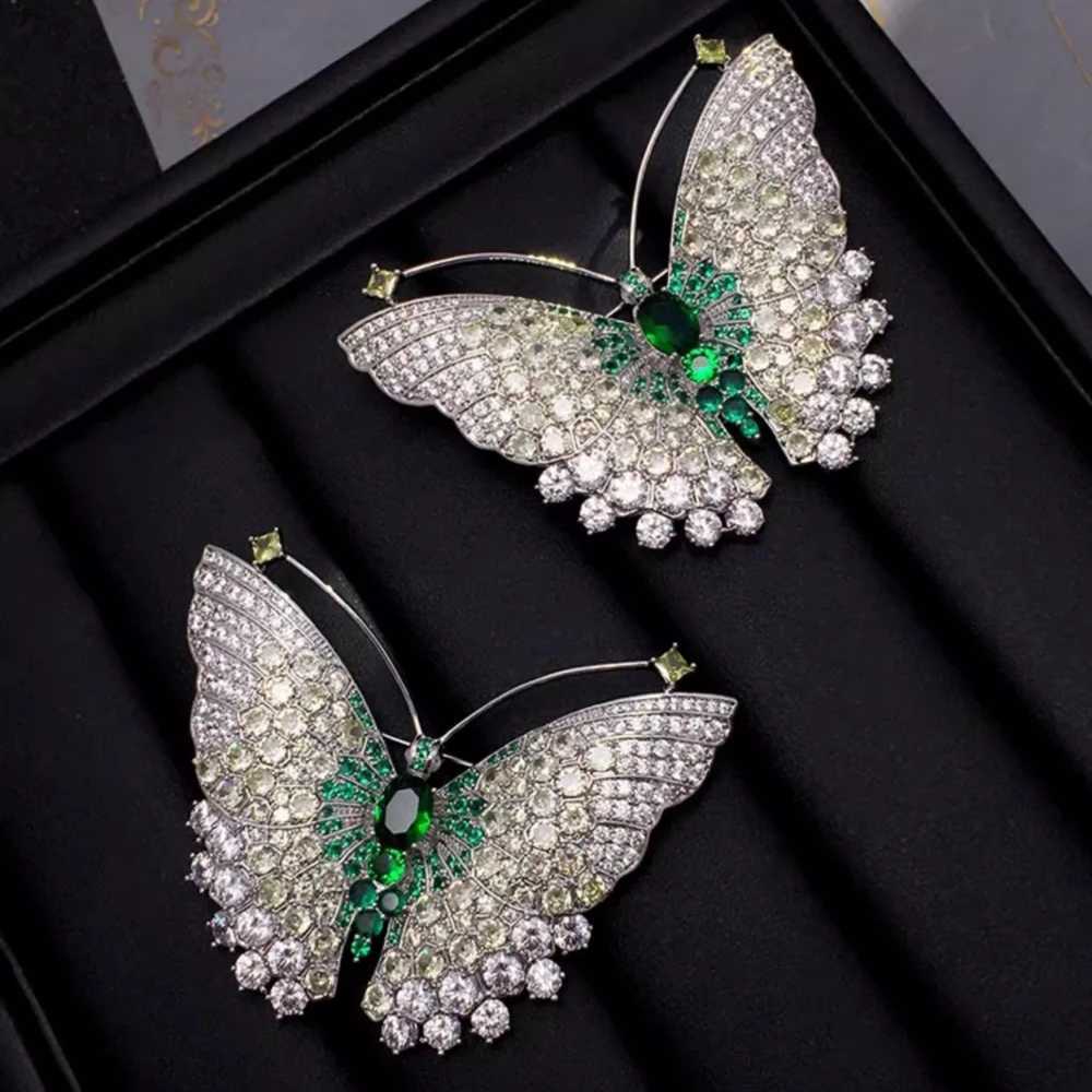 Baroque Luxury Beautiful Butterfly Insect Design Men Women Brooch PinJewelry Accessories WeddingHolidayPartyCoupleSurpriseGiftW251110