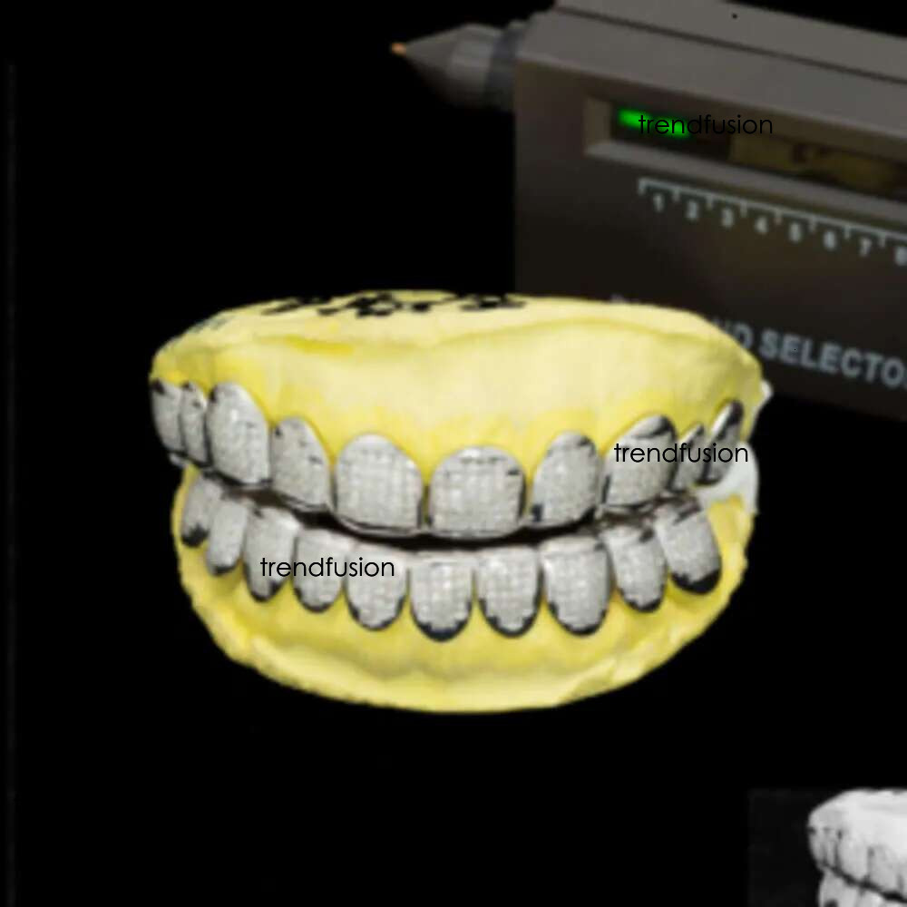Custom Made Hip Hop Iced Out Sterg sier Jewelry Deep Cut VVS Moissanite Dias Teeth Mouth Grillz