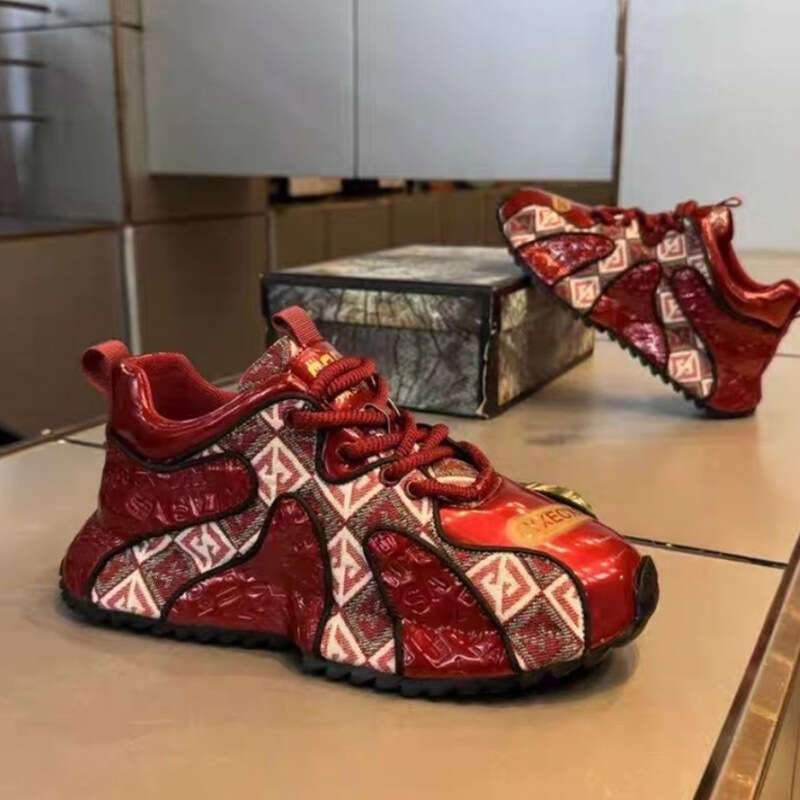 2024 Hot Fashion Youth Embroidered Patchwork Thick-Soled Lightweight Men's Versatile Spring New Height-Increasing Dad Shoes