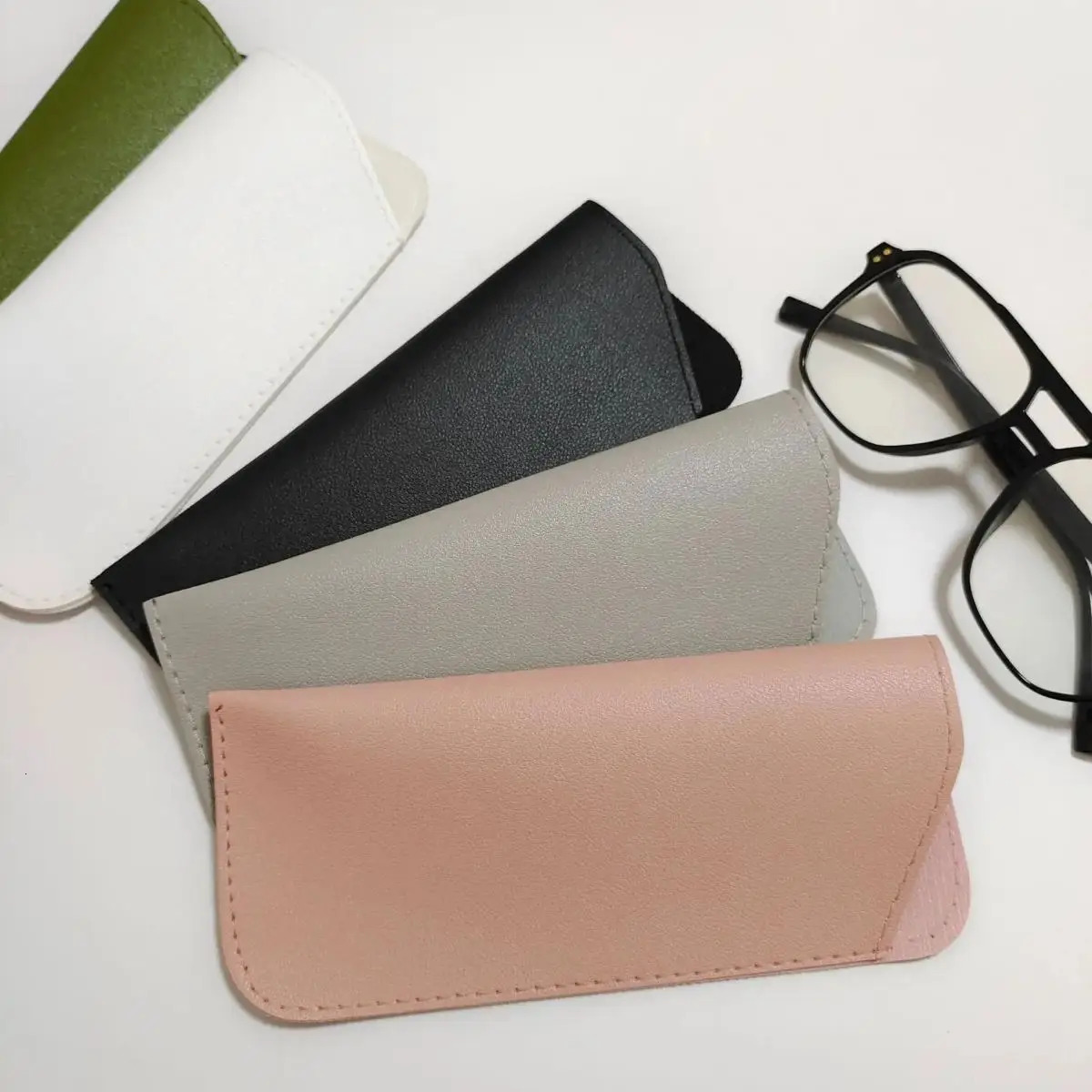 1 piece of soft glasses bag fashionable PU leather reading cover portable case holder 250410
