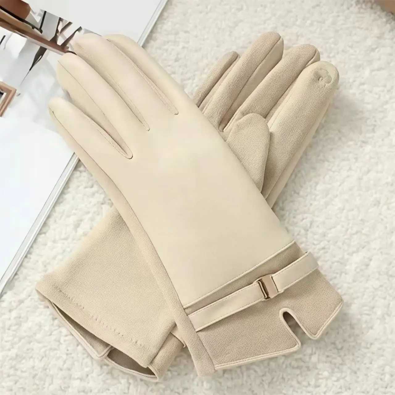 Winter Thickened and Cold Proof Womens Gloves Stylish and Elegant Touchscreen Gloves Suitable for Outdoor Cycling and Working L251110