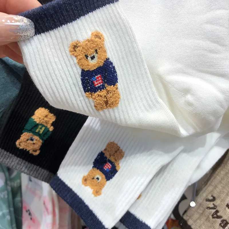 High quality cartoon elegant womens bear cute socks pure cotton Harajuku style womens novel breathable socks Christmas gift X2504102