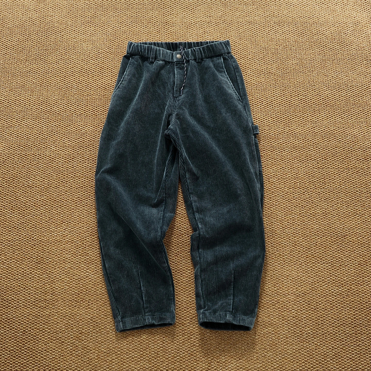 Heavy cotton corduroy casual pants for men in autumn and winter multi-pocket loose straight Japanese retro woodcutting pants 251106