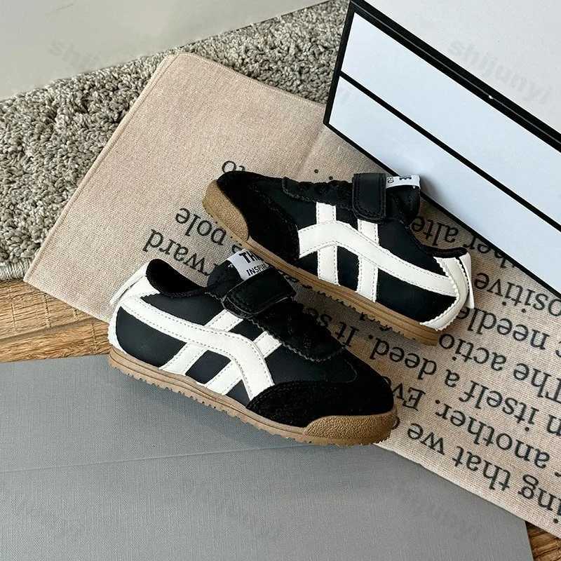 Childrens Sports Shoes 2025 Summer Baby Flat Bottom Fashion Non Slip Girls Boys Fashion Running Shoes Kids Casual SneakersT251110