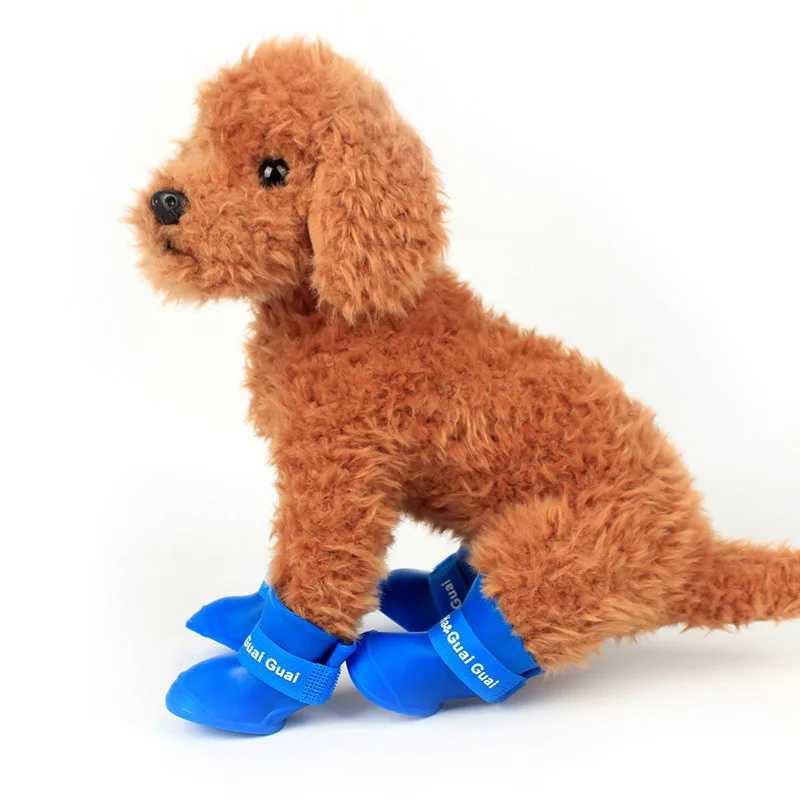 New Arrival 4 pieces of waterproof and anti slip rubber boots for pets suitable for small medium and large dogs cats outdoor shoes dog boots and pet a