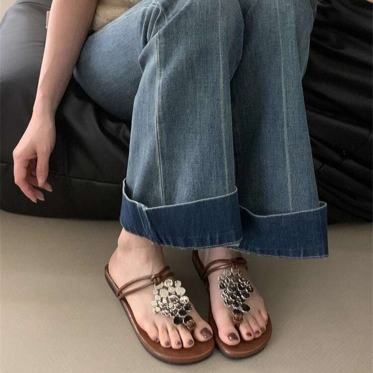 Woman Sandals Summer New Sequined Women Metal Low Heel Flat Roman Sandals Square Toe Flip Flops For Women