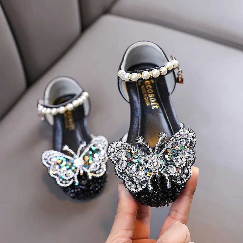 Little Girl Sandals Spring/Summer New Childrens Leather Shoes Sparkling Butterfly Princess Fashion Flat Shoes Version Z250410