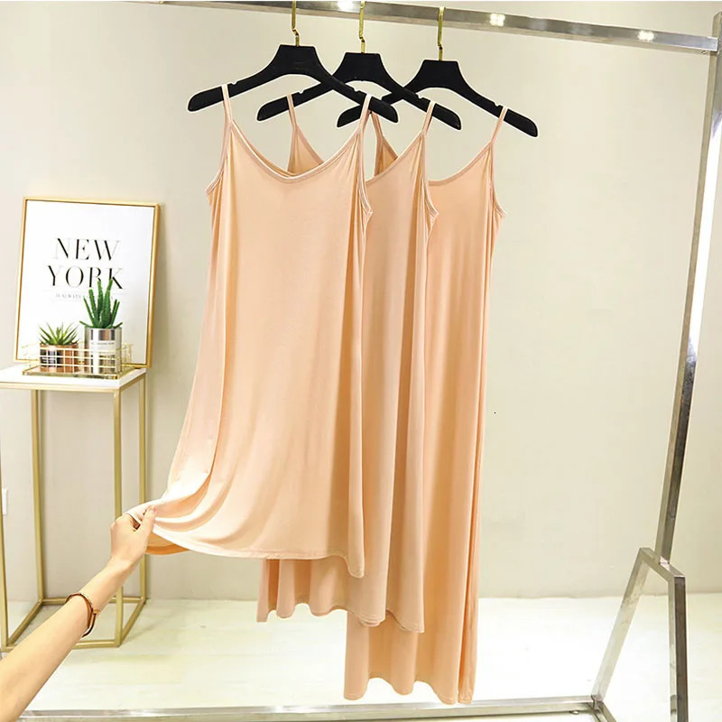 Elegant pendant Maxi dress womens sexy summer suspender beach dress womens backless 0-neck vacation dress 250409