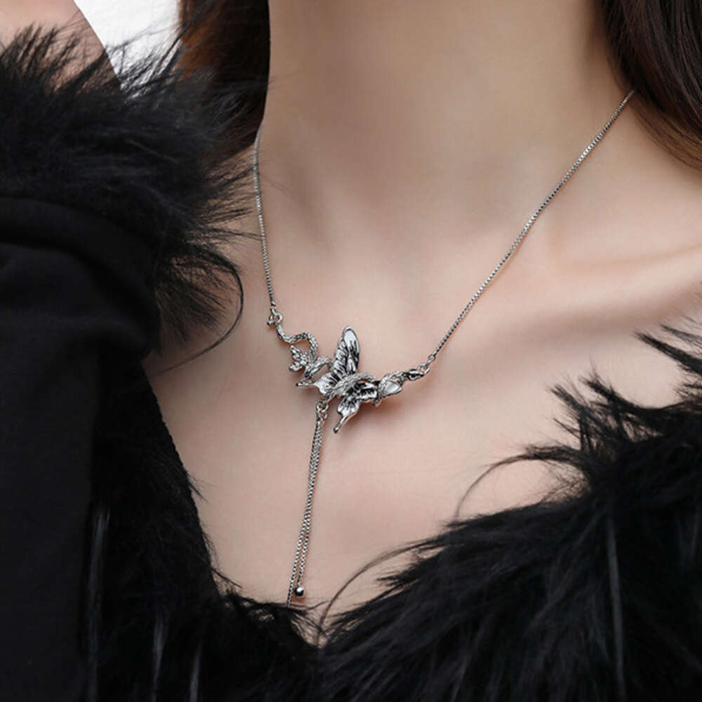 Niche Design Ink Butterfly Accessories for Women Fashion Ins Long Sweater Chain Light Luxury High-end Necklace