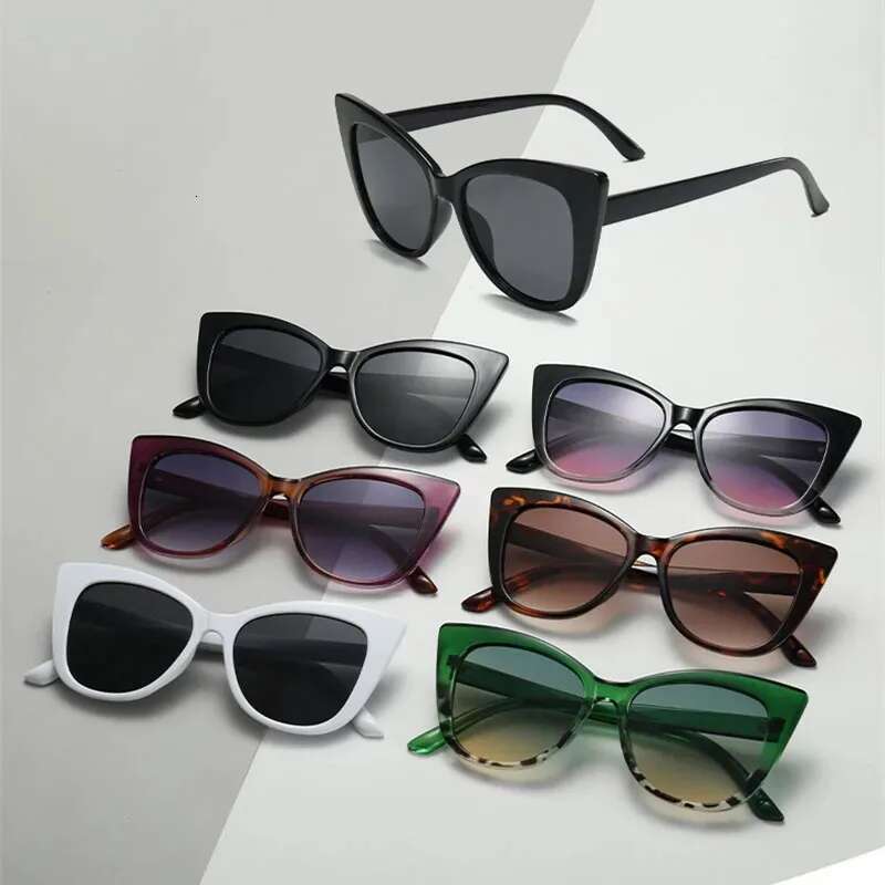 Classic Vintage Sexy Cat Eye Sunglasses Women Brand Designer Retro Oversized Cateye Female Sun Glasses UV400 Gafas De Sol Mujer