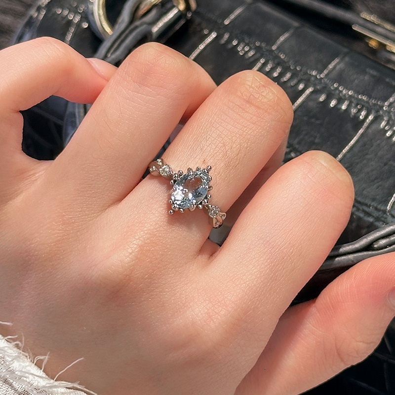 Natural Aquamarine S925 Pure Silver Ring Fashionable Women's Ring Designer Ring High-end Exquisite Design Inlaid Adjustable Women's Ring Jew
