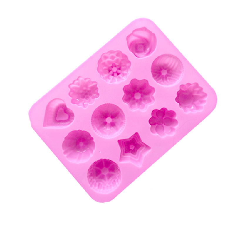 In Stock Wholesale Cake 12 Different Flower and Grass Shapes Silicone Mooncake DIY Handmade Soap Aromatherapy Mold