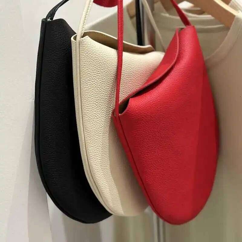 Genuine Leather Vintage Armpit 2025 New Niche Design Top Layer Cowhide Personality Minimalist Women's Fashion Shoulder Bag St251110