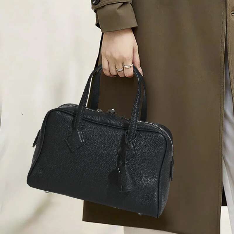 2025 New Genuine Leather Women's Simple Handbag Bowg Pillow Bag Crossbody Shoulder Bag