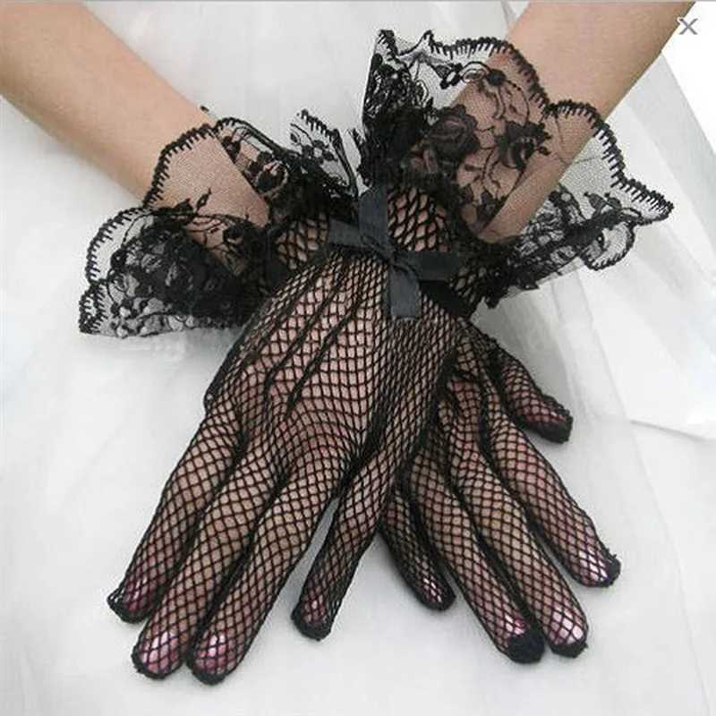 1 Pair Elegant Ladies Short Lace Gloves New Sheer Fishnet Mesh Black White Prom Party Females Fashion Solid White Mittens L251110