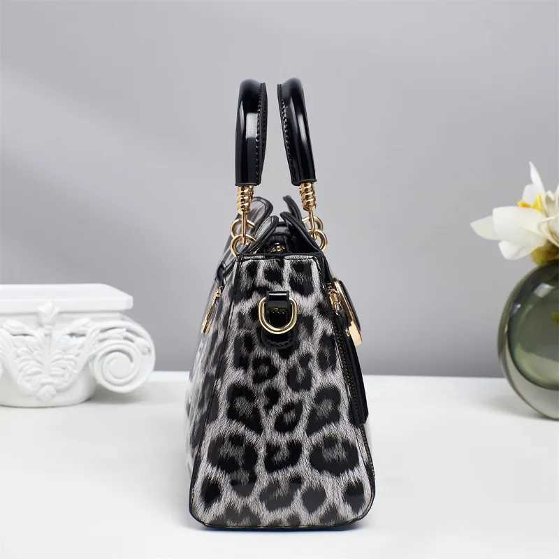 New FAshion Leopard Women Handbags European Design Patent Leather Ladies Bags Female brand luxury Womens Crossbody Bag K251110
