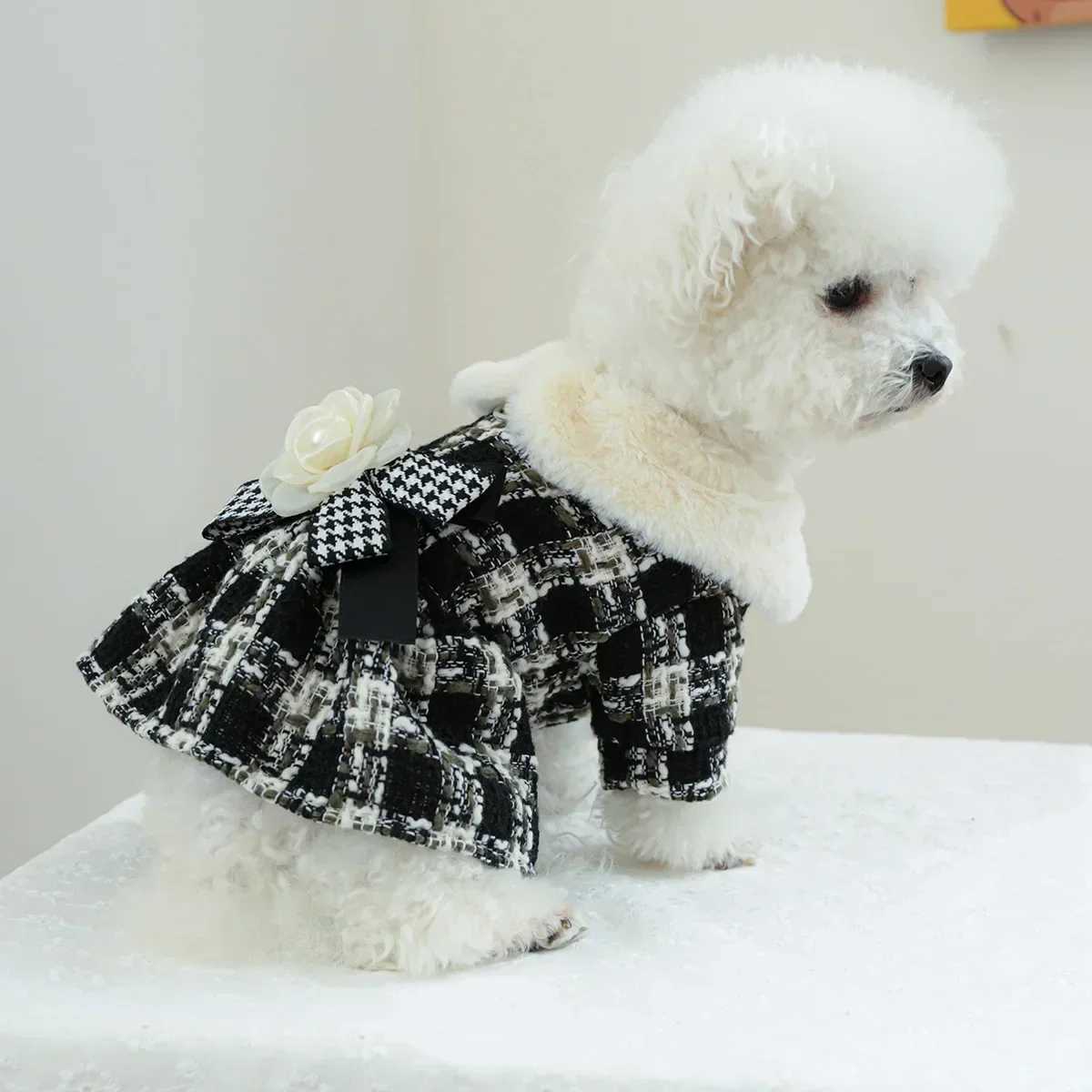 Pet Plaid Woolen Dress Dog Fur Collar Autumn and Winter Coat Cat Clothing Autumn and Winter Flower Dress Puppy Clothes J251110