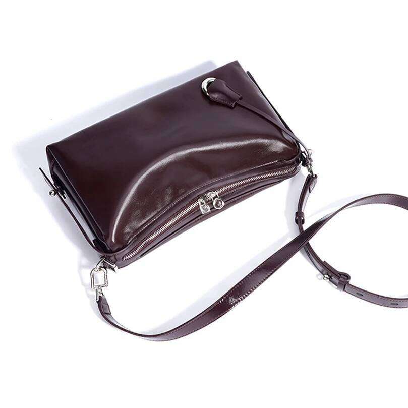 New Korean Style Genuine Leather Versatile Lazy Shoulder Crossbody Pillow Purse For Women Fashion Spacious Hobo Bag St251110