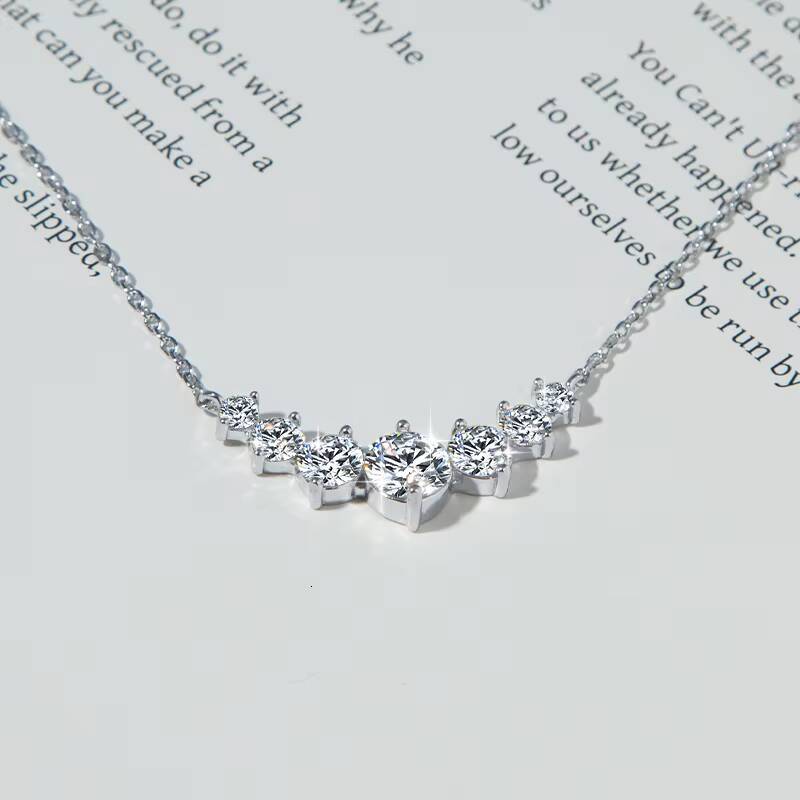 Luxury S925 Sterling Silver Vvs D Color 28CT Full Moissanite Smile Pendant Necklace for Women Wedding Jewelry