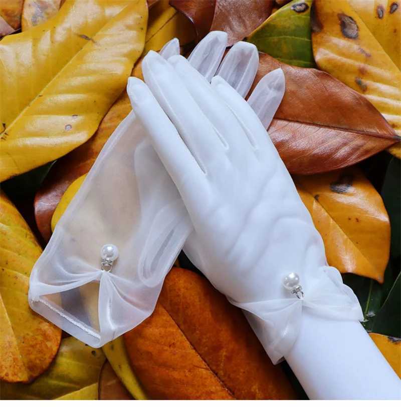 Bridal Gloves Wedding Gloves White Gauze Woman Gloves Thin Lace Ladies Fingered Gloves Pearl Wedding Gloves Accessories L251110