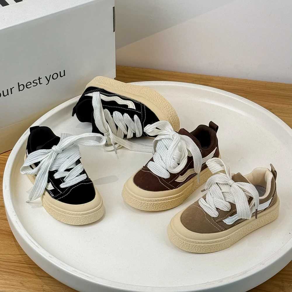 2025 Boys And Girls Canvas Shoes Childrens School Performance Shoes Fashion Children Biscuit Bottom Breathable Kids Shoe W251110