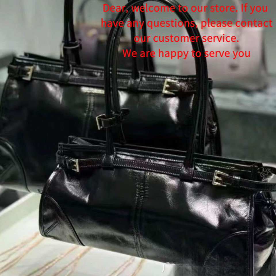 New Black Fashion Trendy Designer Bag Oil Wax Leather Exquisite Luxury Handbag Soft Leather Underarm Bag Spicy Girl Motorcycle Bag Women Shoulder Bag
