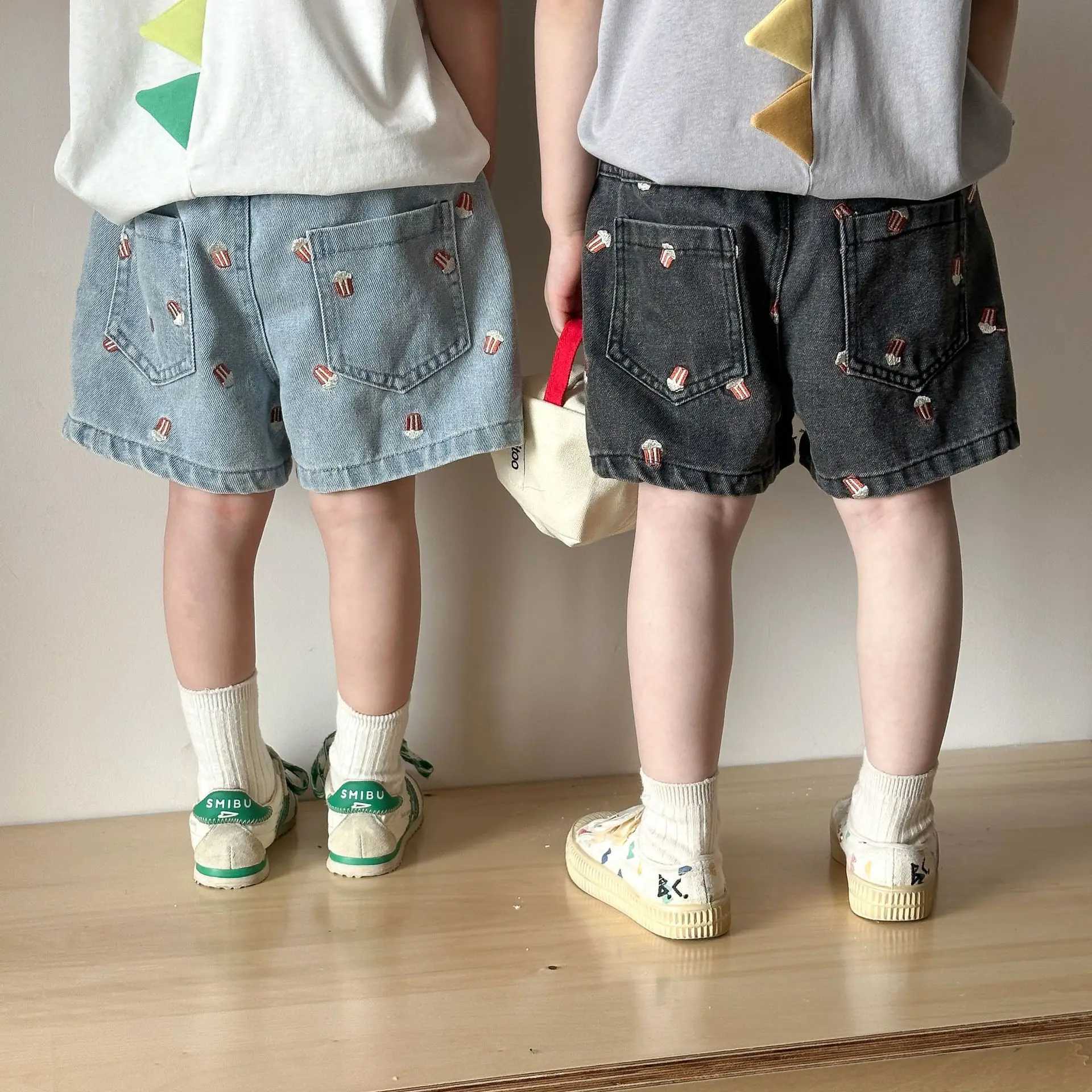 Summer 2025 Childrens Denim Shorts Popcorn Embroidered Shorts Casual Knee Length Jeans Shorts Childrens Boys and Girls Z250410