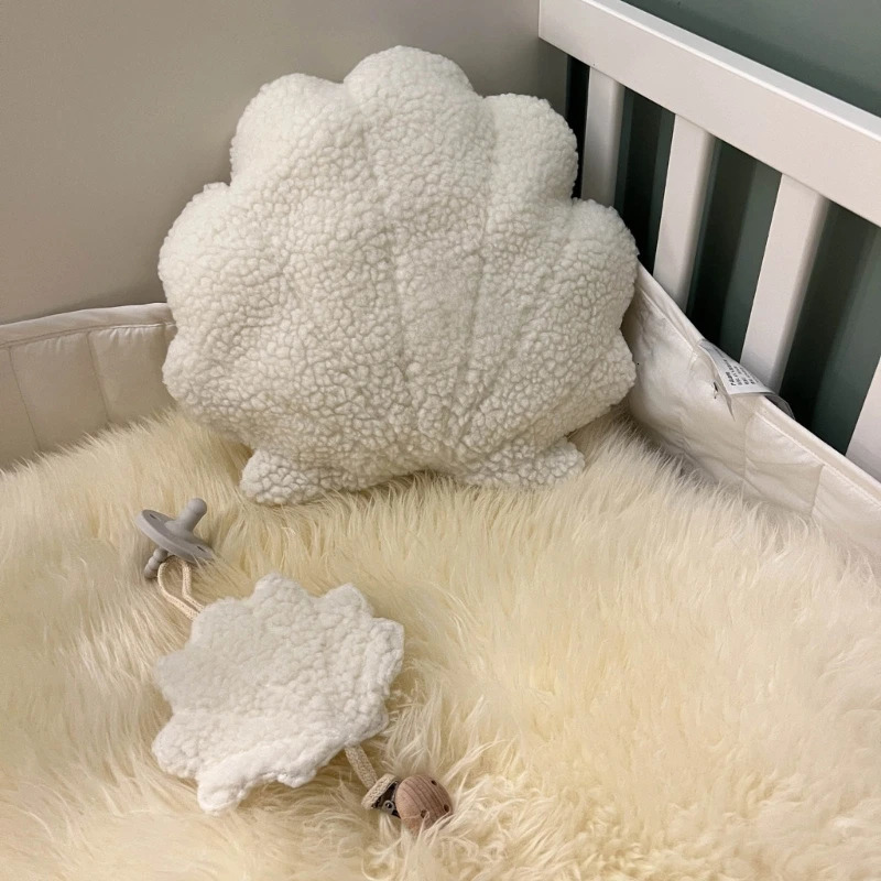 Cute Plush Shell Shape Baby Pillow born Pography Props Posing Pillow Cute Furry Cushion for Baby Studio Po Shooting 251104