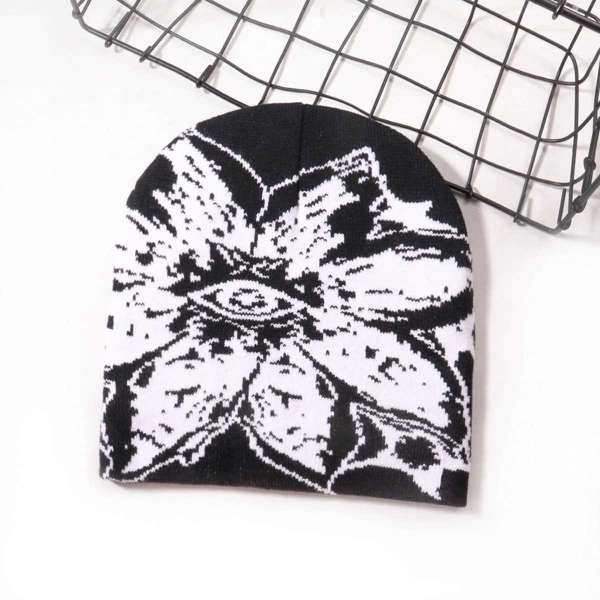 1PCS personalized trend large patterned jacquard knitted hat street outdoor sports skullcap unisex beanieXJ251110