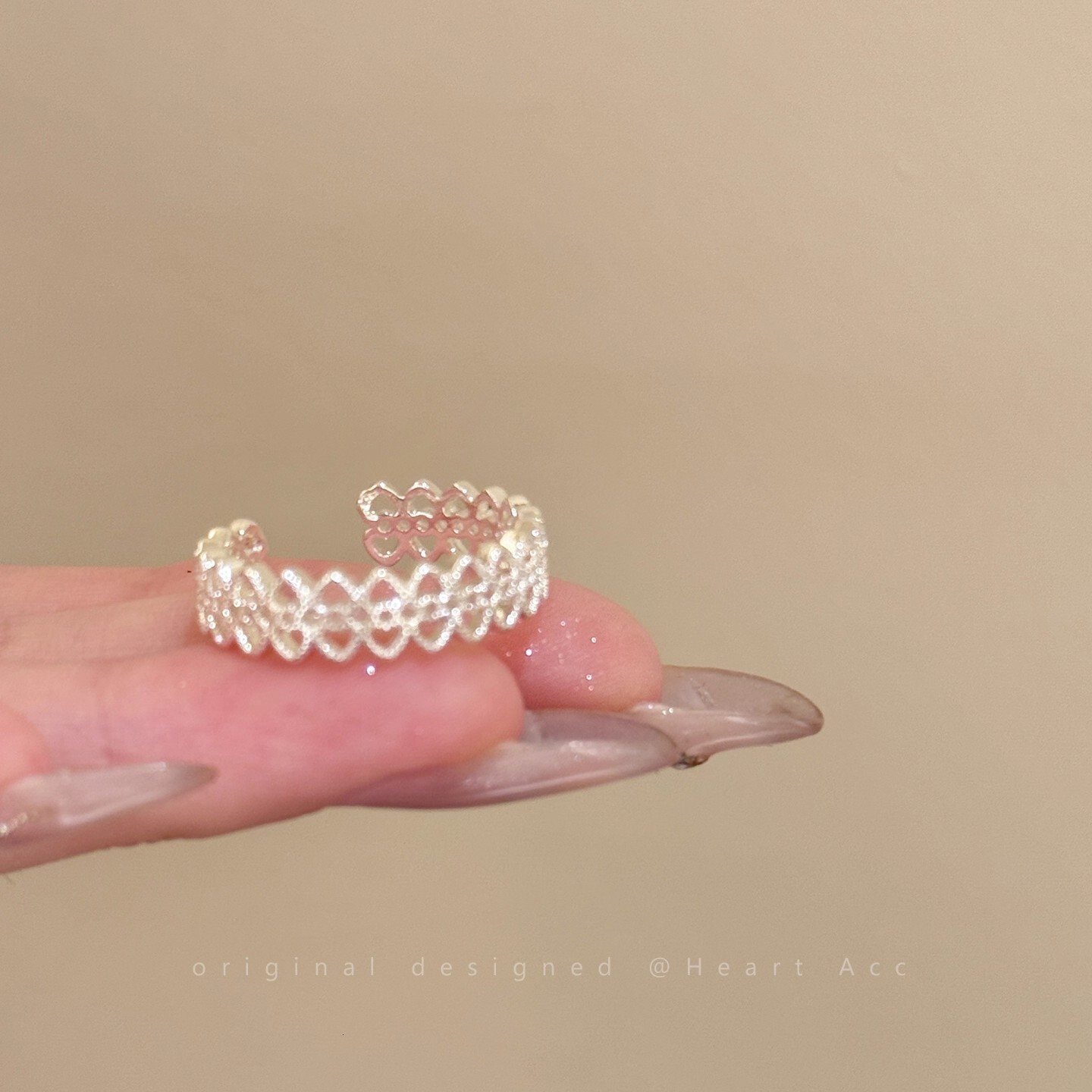 Designer Ring Palace Style Lace Edge Zircon Open Ring For Women Light Luxury Niche Fashion Ring High-end Index Finger Ring Versatile Elegant Ring