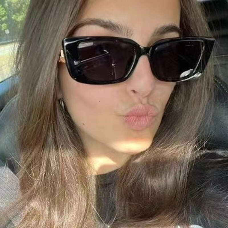 Cat Eye Narrow Chain Sunglasses European and American Fashion Small Frame Street Style Women's Sun glasses Trendy