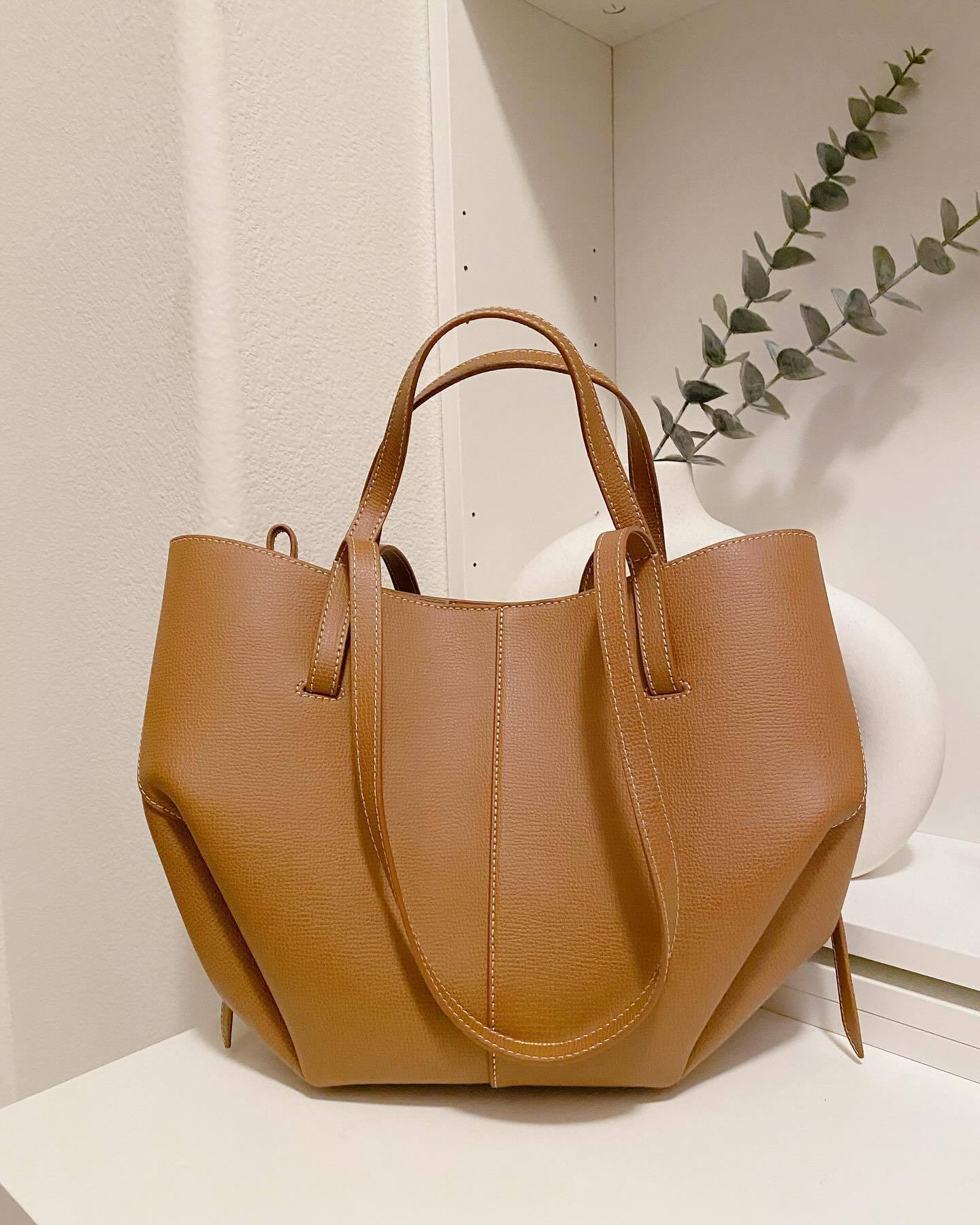 Magnetic buckle new leather texture winter new handbag solid color retro fashion women's large capacity light luxury