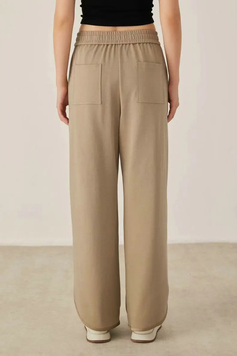 25 Autumn and Winter BC Style Combed Cotton Sweatshirt suit Zipper Belt Jacket with Trousers TwoPiece Set for Women 251110